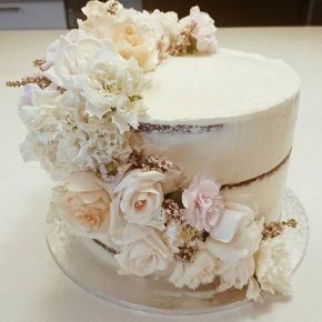 semi naked cake